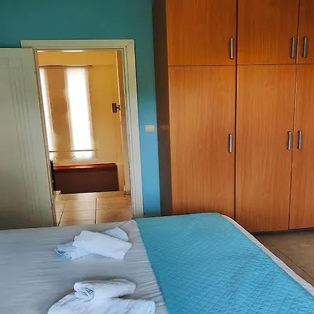 Comfortable Maisonette In Glarokamvos Case de vacanță *
