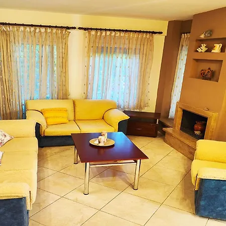 Case de vacanță Comfortable Maisonette In Glarokamvos