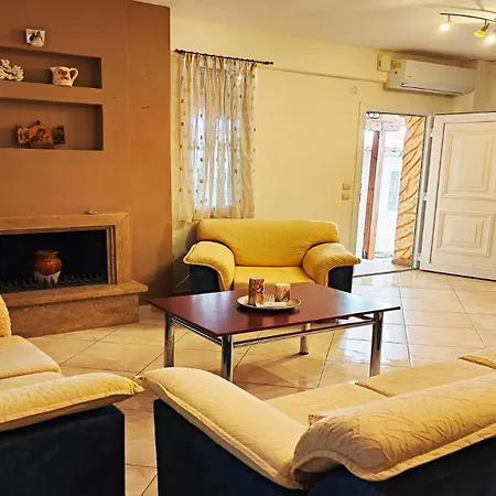 Case de vacanță Comfortable Maisonette In Glarokamvos Pefkochori